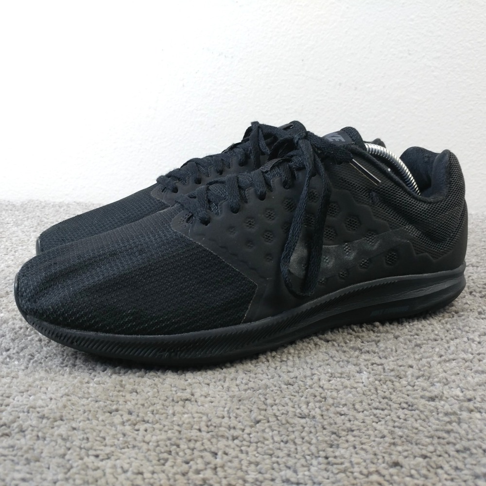 Nike Downshifter 7 Mens Size 9.5 Running Shoes Black Sneakers Low Top 852460-001